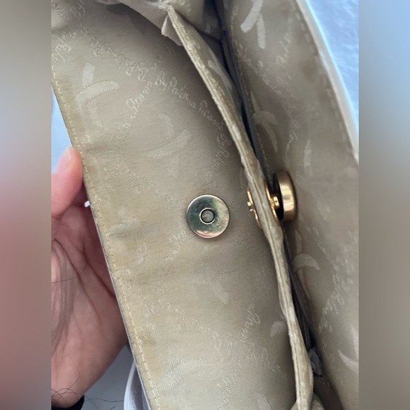 Paloma Picasso White Shoulder Purse - Picture 15 of 16